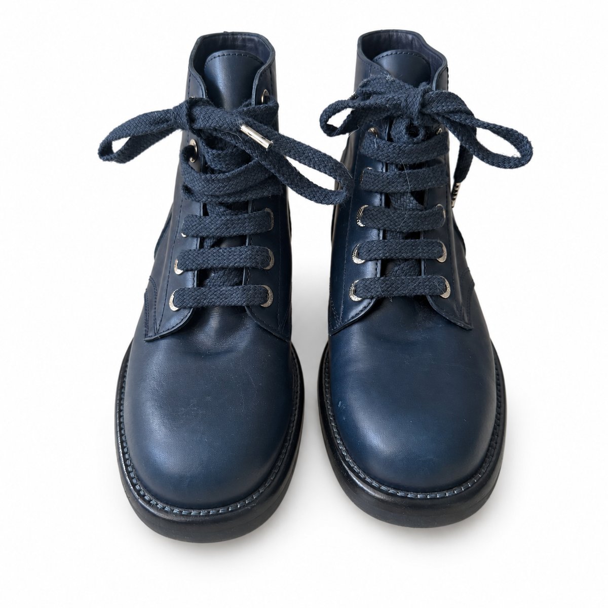 CHANEL - ANKLE BOOTS NAVY BLUE LEATHER LACE-UP WITH SILVER-TONE HARDWARE CC LOGO SIZE 37 EU