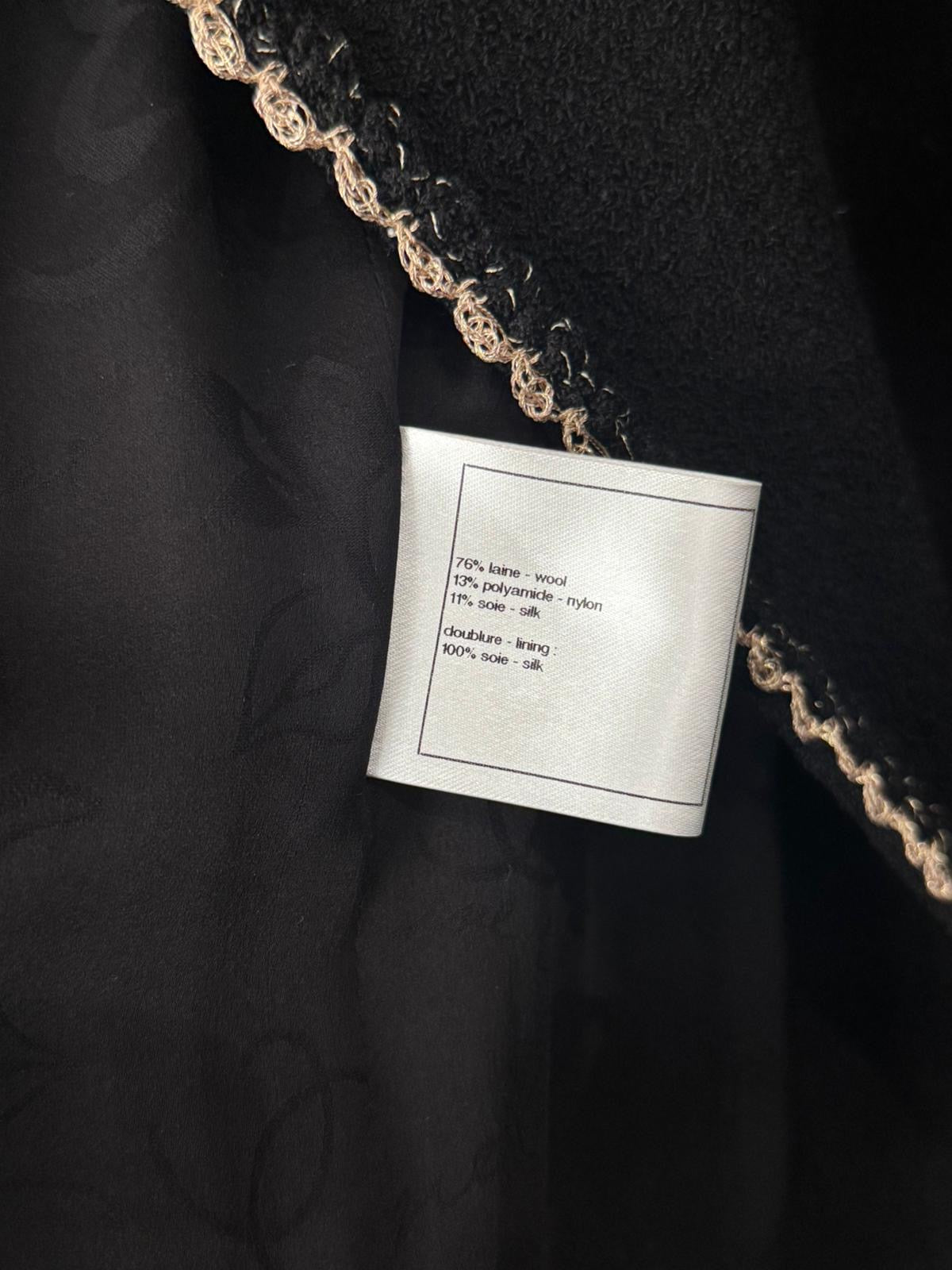 CHANEL - JACKET TWEED BLACK WITH GOLD TRIM SIZE 34 FR – DressMore