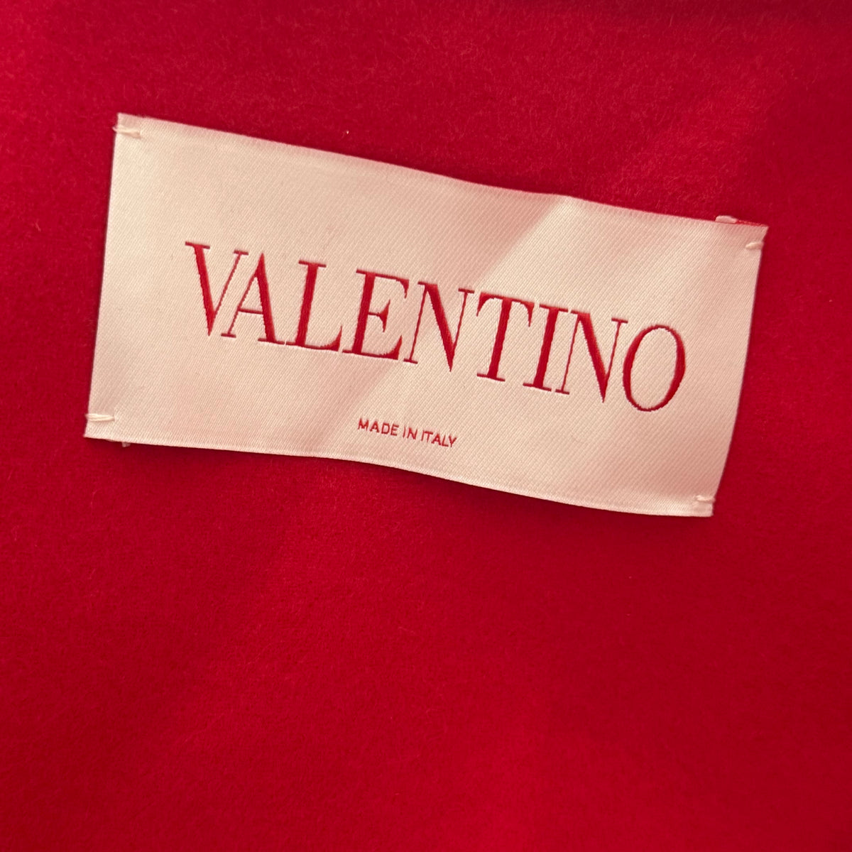 VALENTINO - CAPE RED WOOL & CACHEMIRE WITH 3D ROSES 36 IT