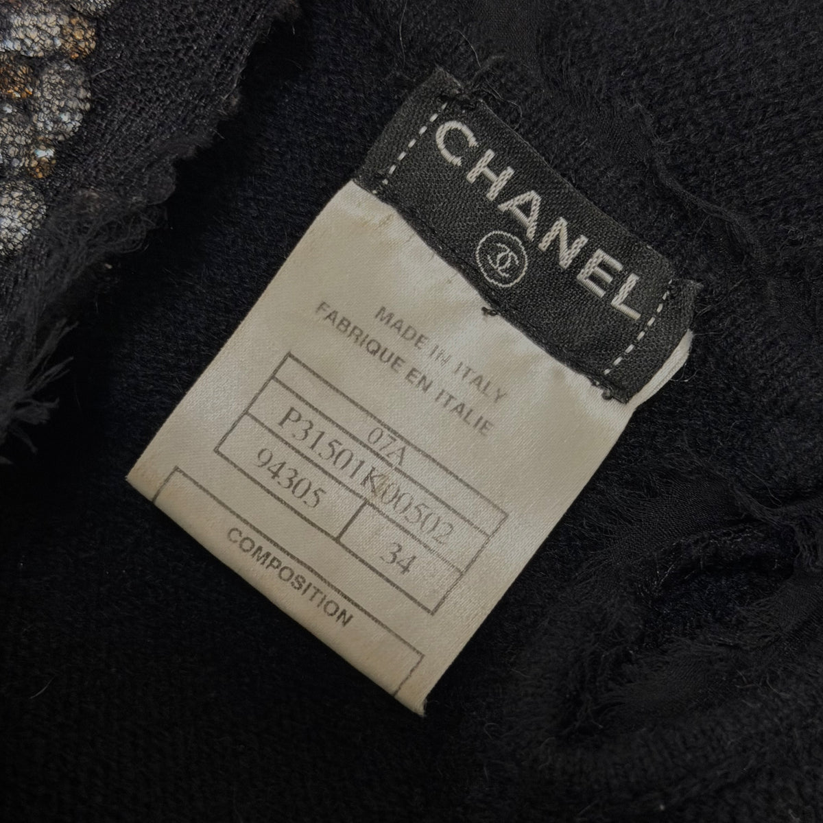 CHANEL - SWEATER BLACK CASHMERE WITH JEWELLED NECKLINE AND SHEER MESH DETAILING SIZE 34 FR