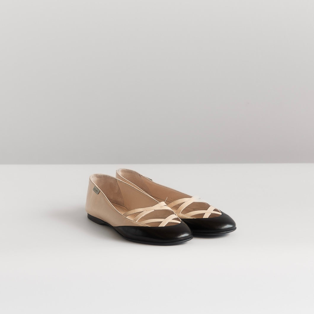 CHANEL - BALLERINA LEATHER PINK AND BLACK SIZE 39