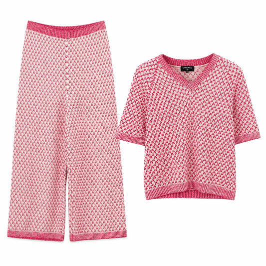 CHANEL - SET LA PAUSA T-SHIRT AND TROUSERS RED AND BEIGE SILK 40/42 FR