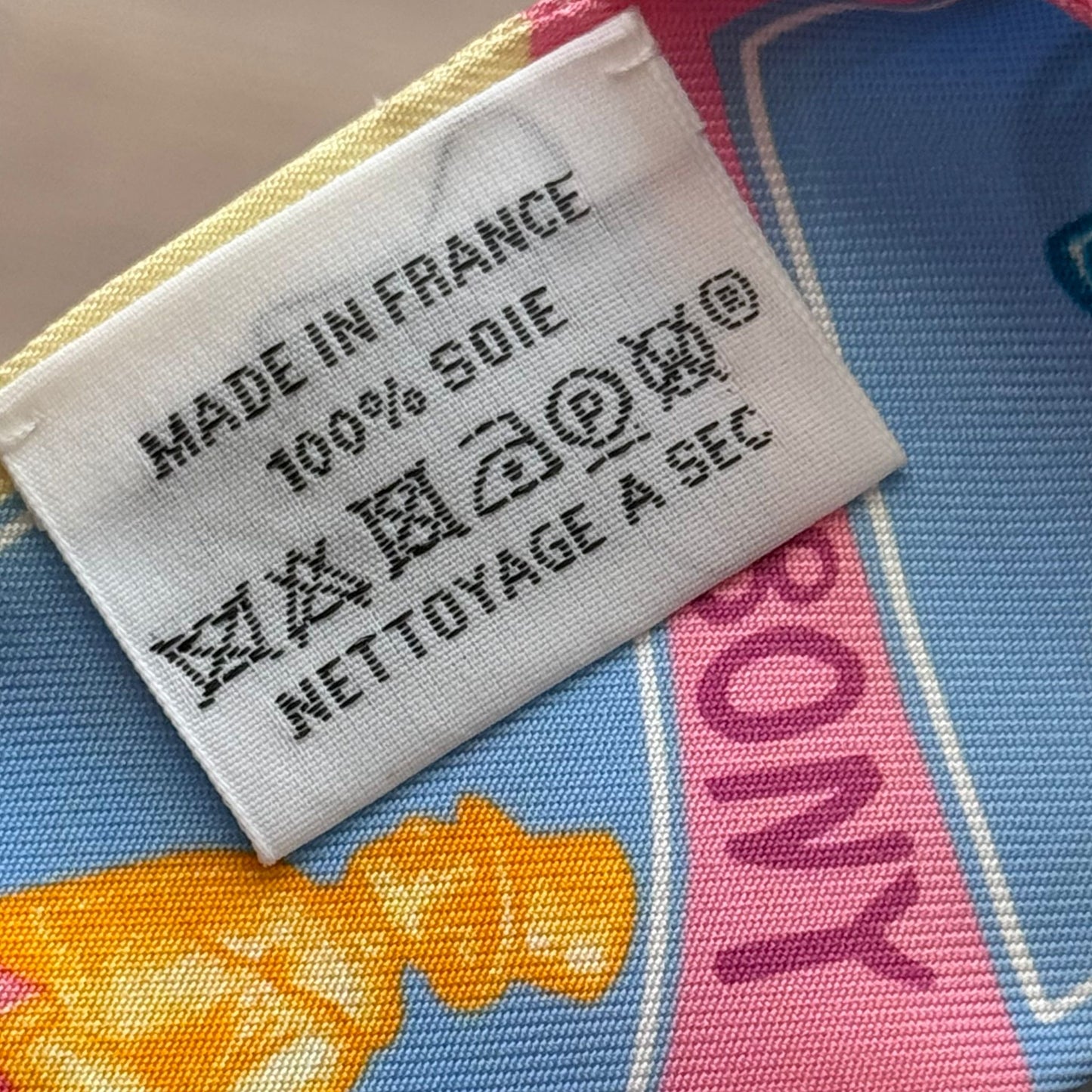HERMÈS - *NEW* TWILLY FOULARD SILK MULTICOLOR “FUNNY ICE CREAM”