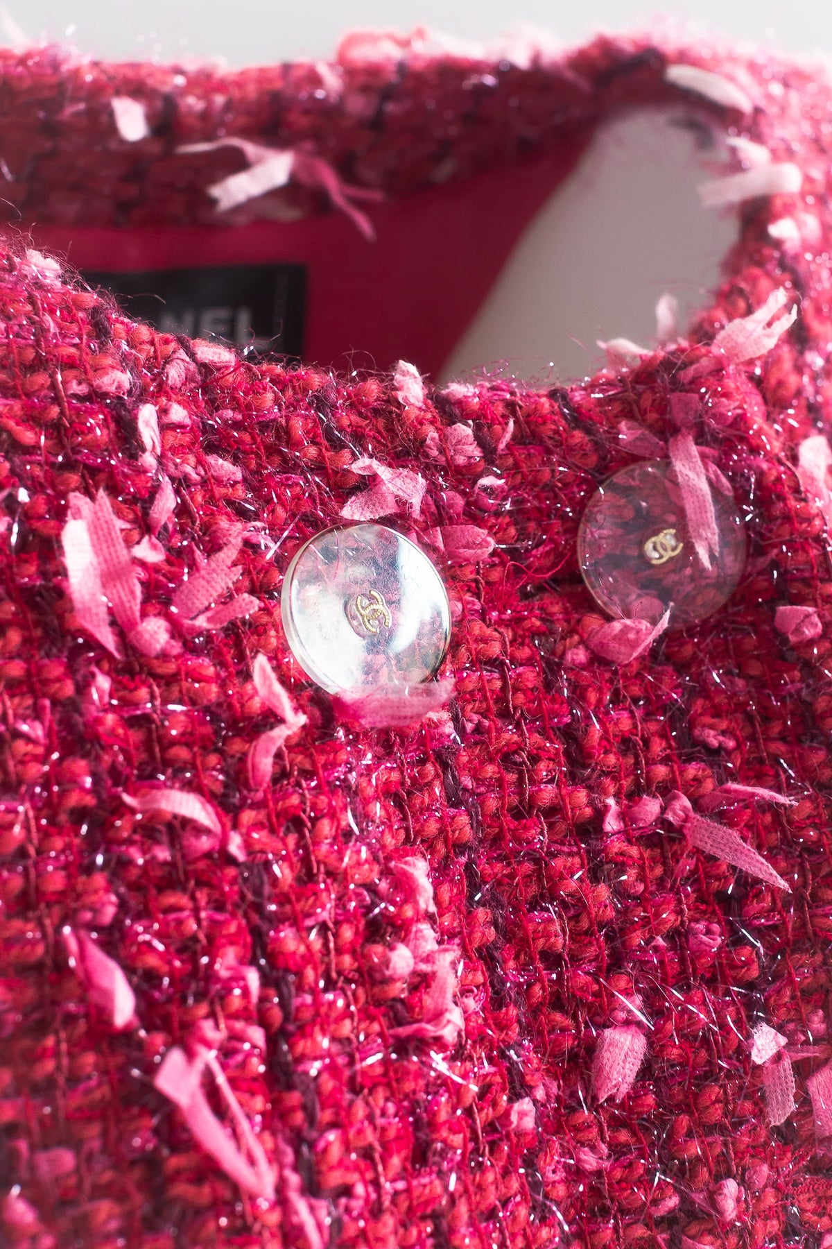 CHANEL - JACKET TWEED “PARIS COSMOPOLITE” RASPBERRY SIZE 38 FR