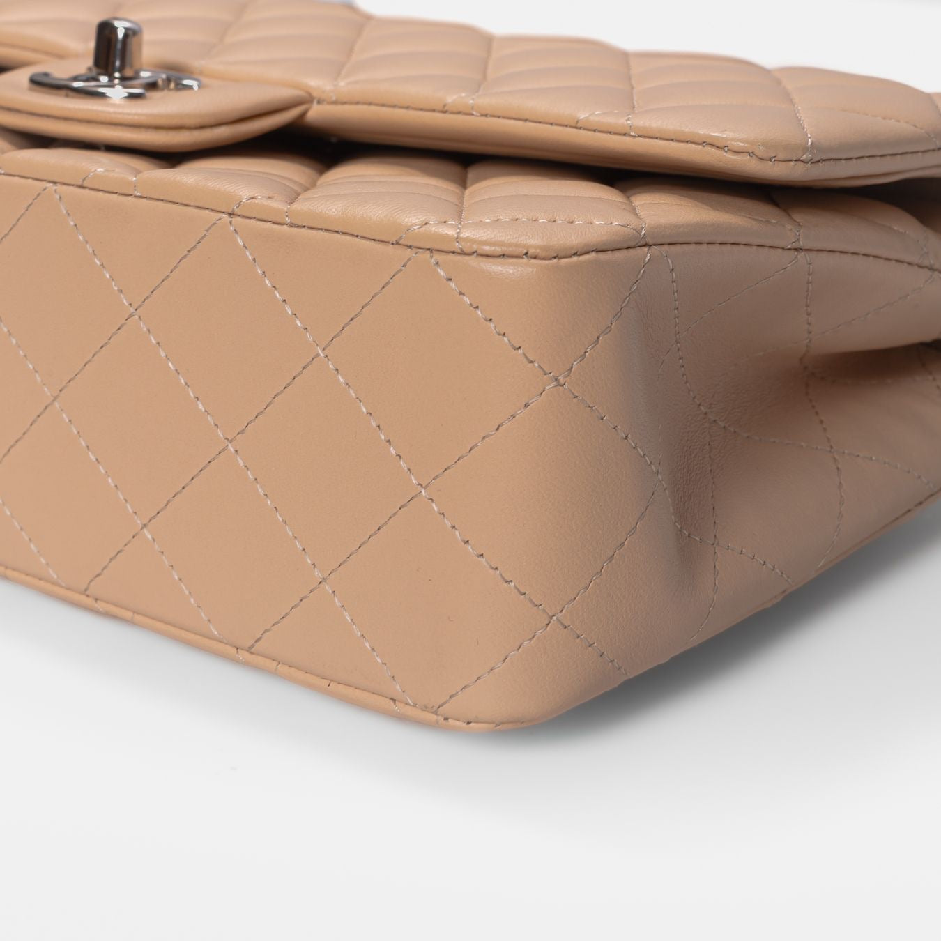 CHANEL - TIMELESS BAG MEDIUM DOUBLE FLAP BEIGE LAMBSKIN SILVER HARDWARE