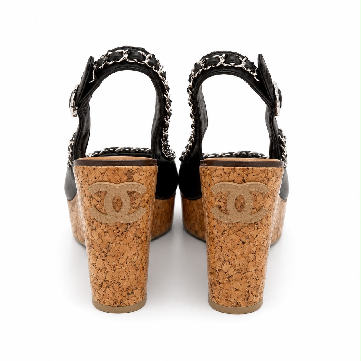 CHANEL - WEDGE PUMPS BLACK LEATHER CC CHAIN-LINK SIZE 40,5 EU