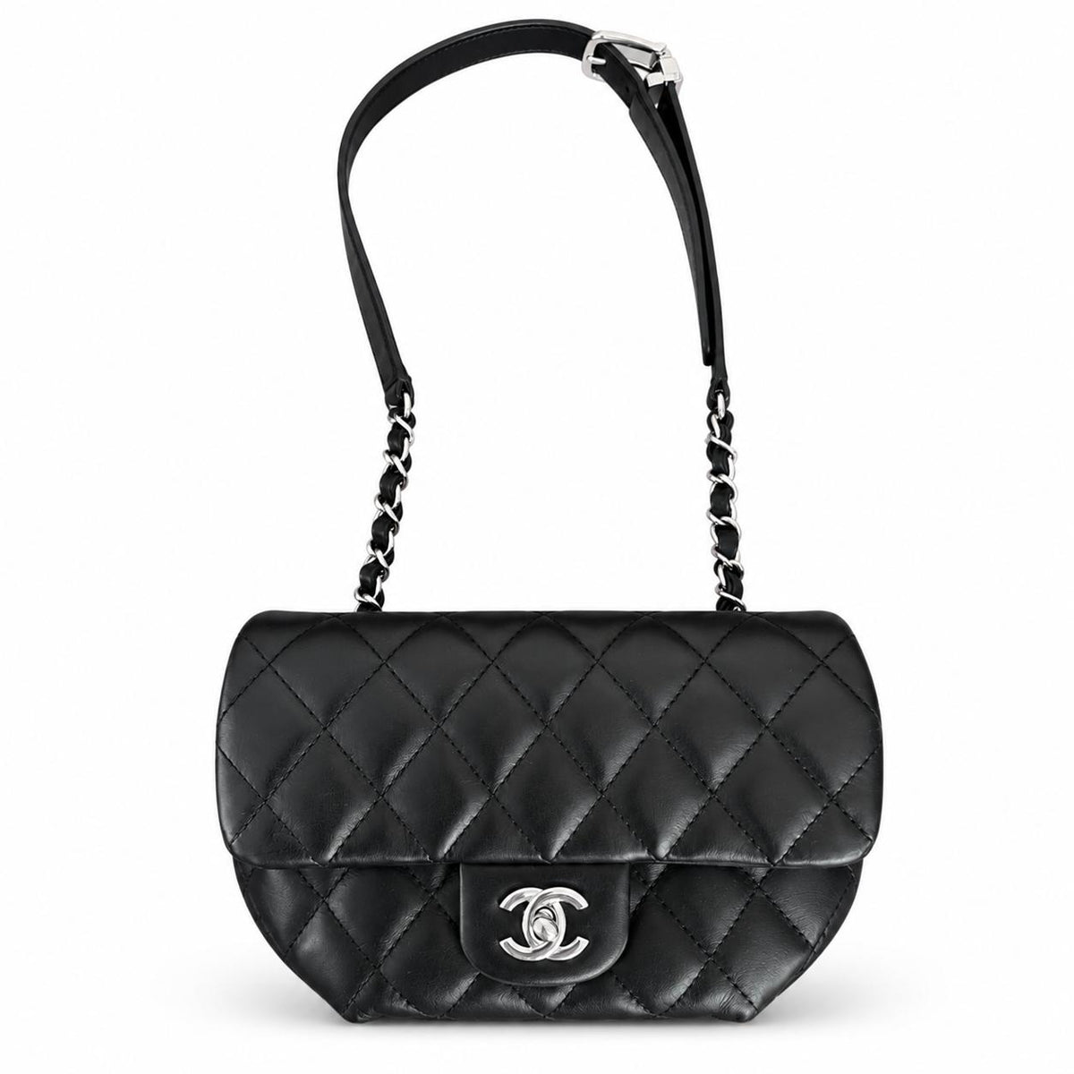 CHANEL - BAG BELT BLACK QUILTED LEATHER CC SILVER-TONE
