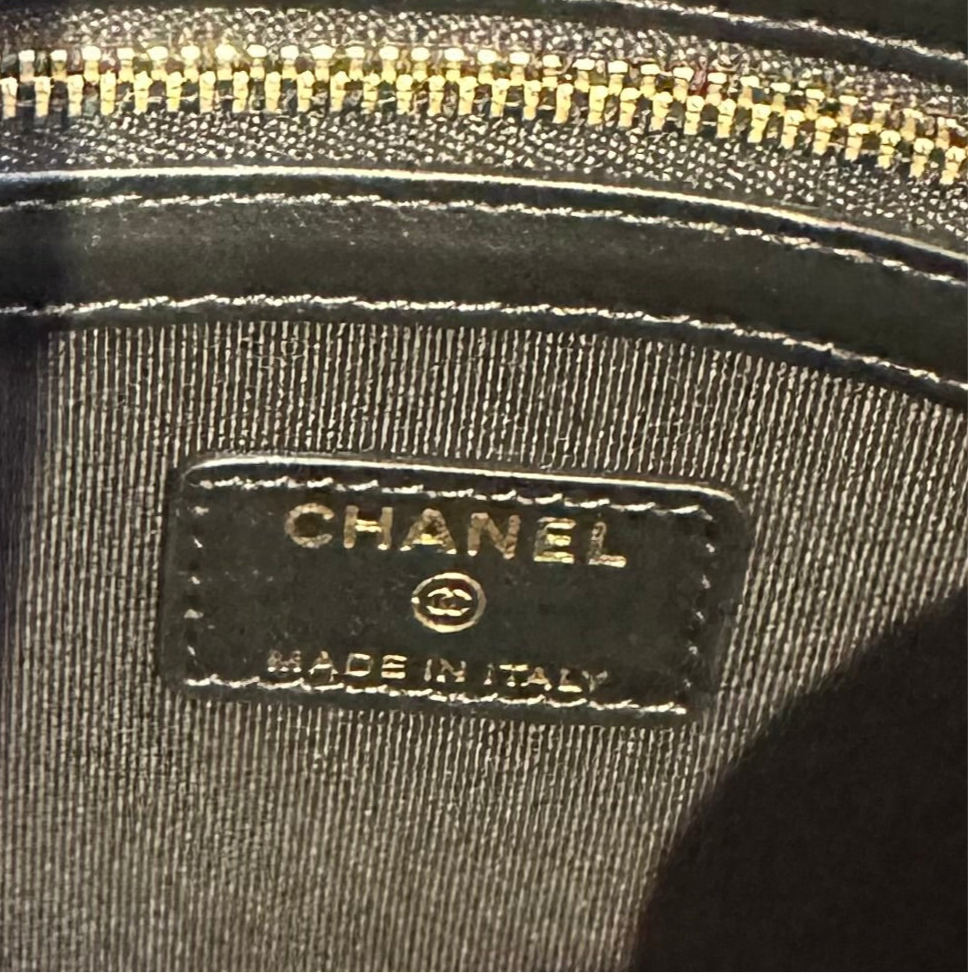 CHANEL - POUCH BLACK SATIN CHAIN-TRIM QUILTED