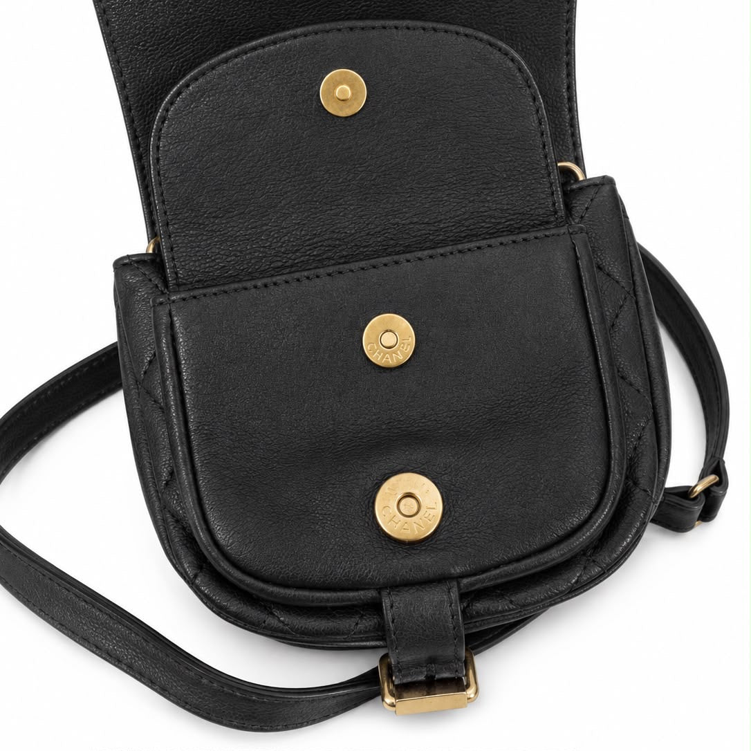 CHANEL - BAG MESSENGER BLACK QUILTED CAVIAR LEATHER GOLD HARDWARE