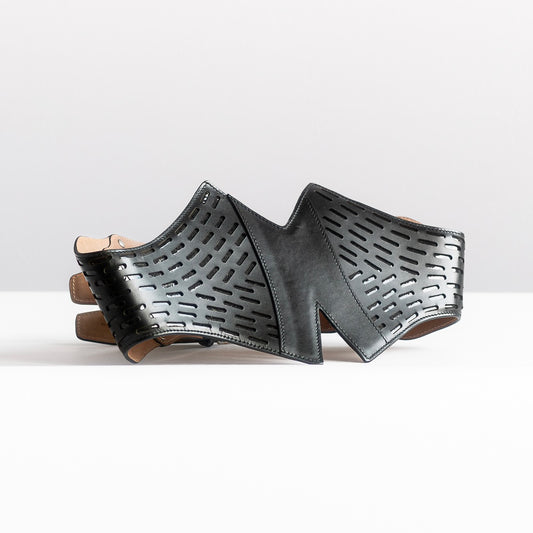 ALAÏA - CORSET BELT CUT-OUT DETAILS BLACK LEATHER