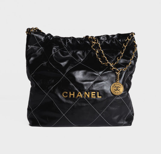 CHANEL - BAG SMALL CHANEL 22 IN SHINY LEATHER BRUSHED GOLD TONE HARDWARE