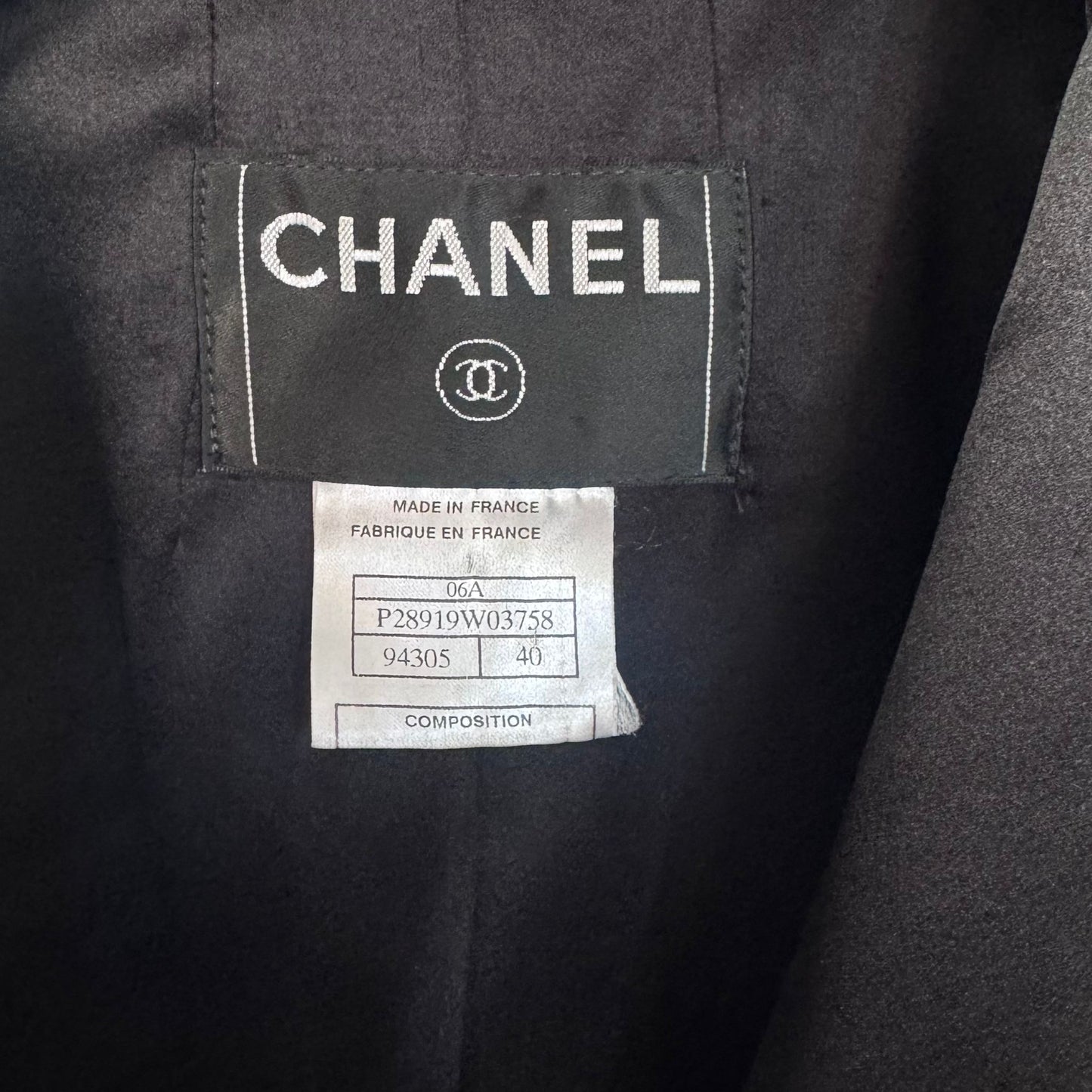 CHANEL - *RARE* JACKET BLACK WITH SILVER EMBROIDERY AND CRYSTALS SIZE 36 FR
