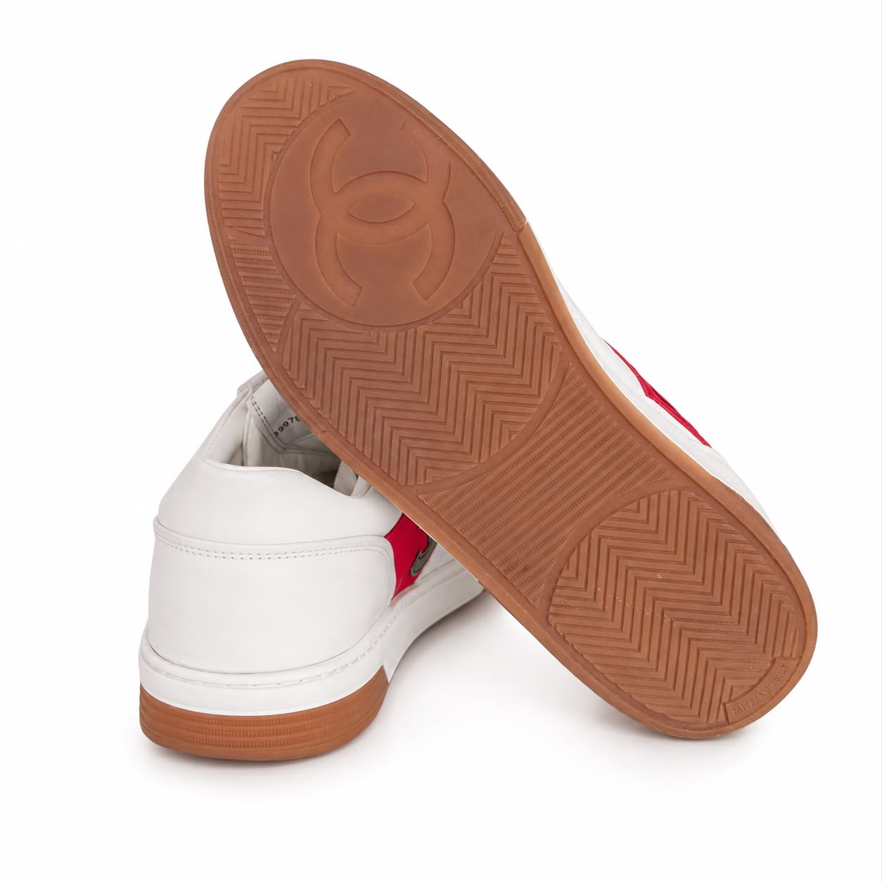 CHANEL - SNEAKERS LEATHER WHITE LOGO CC GREY AND RED SIZE 37 EU