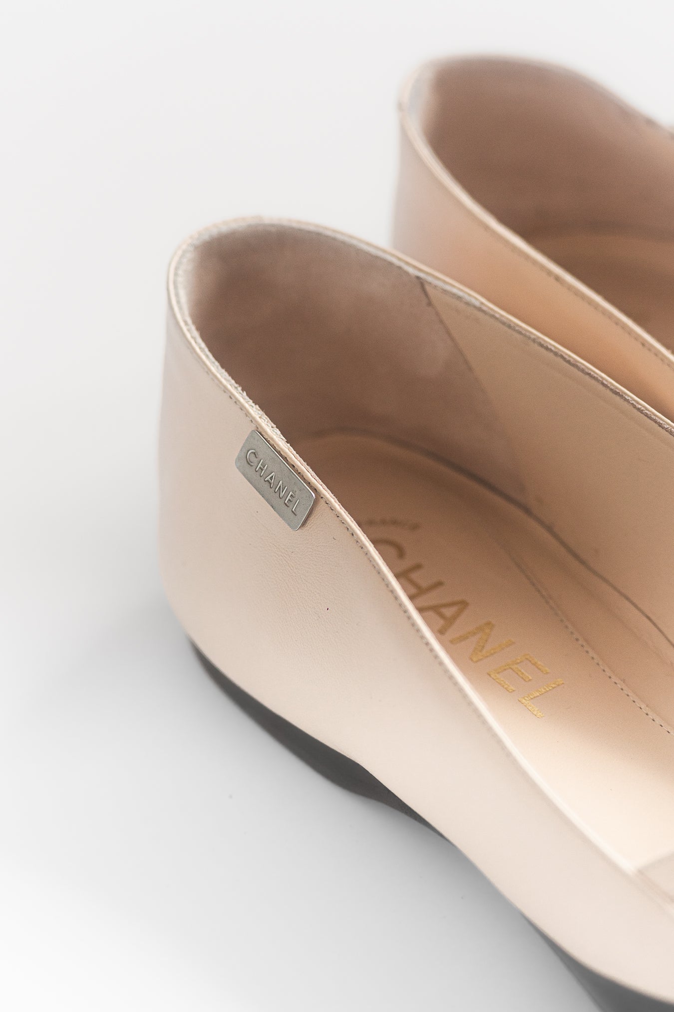 CHANEL - BALLERINA LEATHER PINK AND BLACK SIZE 39