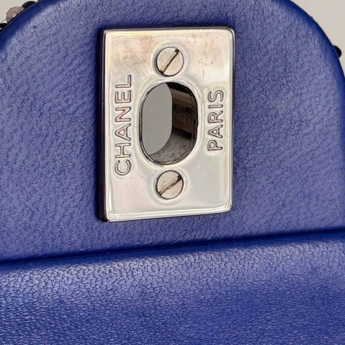 CHANEL - BAG CLASSIC SINGLE FLAP IN BLUE SEQUINS WITH SILVER TONE HARDWARE