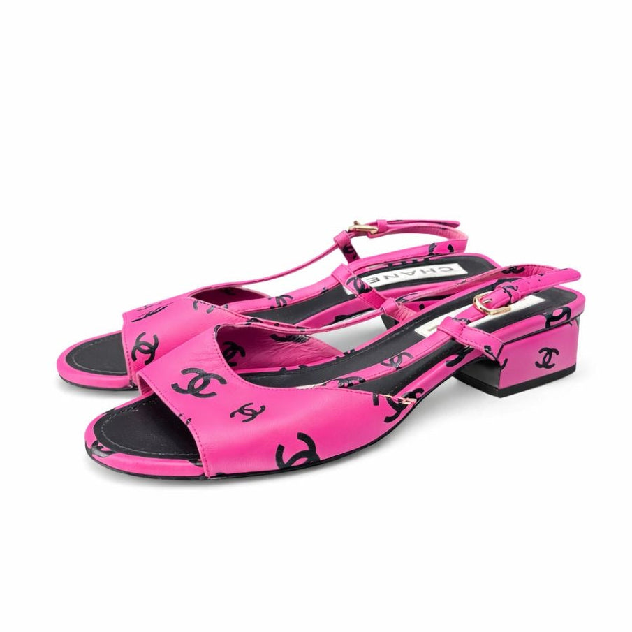 CHANEL - SLINGBACK SANDALS FUCHSIA LEATHER WITH BLACK LOGOS SIZE 38,5 EU