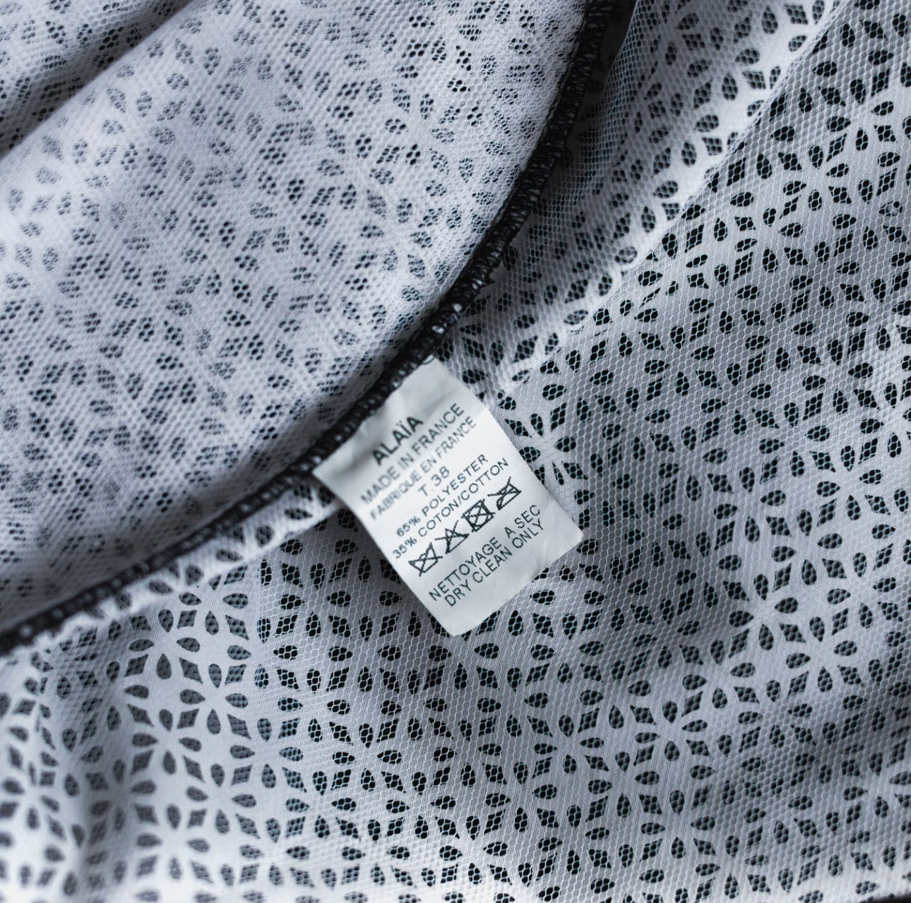 ALAÏA - SKIRT MINI LASER-CUT BLACK & WHITE SIZE 38 FR