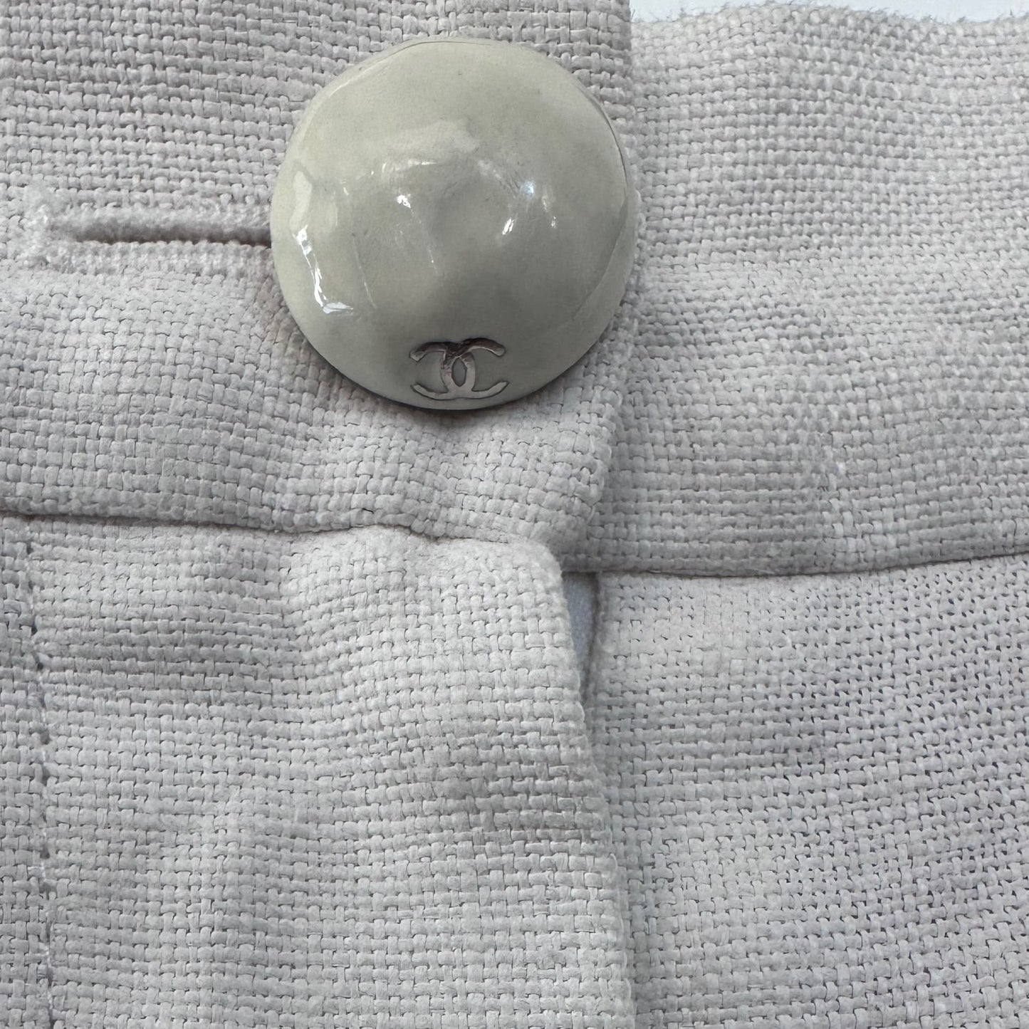 CHANEL - SHORTS ECRU LINEN 38 FR
