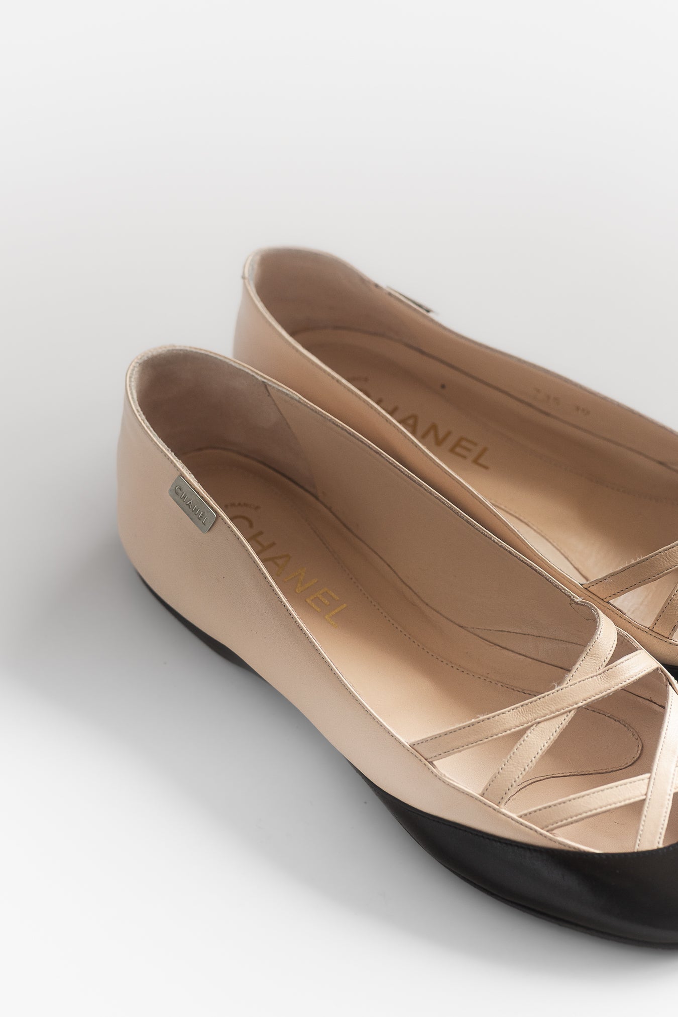 CHANEL - BALLERINA LEATHER PINK AND BLACK SIZE 39