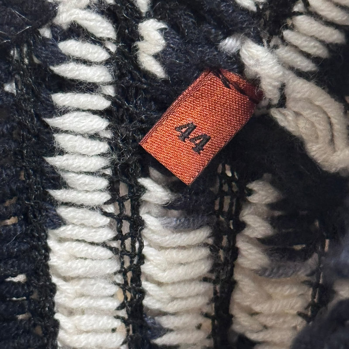 MISSONI – LONG VEST BLACK & WHITE FRINGED KNIT– SIZE IT 44