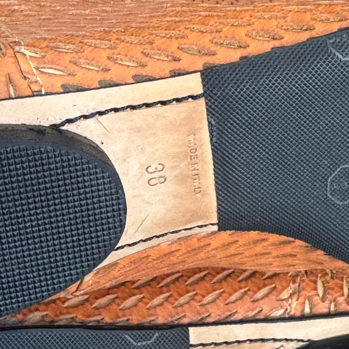 CHANEL - HIGH FLAT BOOTS BROWN PERFORATED LEATHER WITH CAP TOE SIZE 38 EU