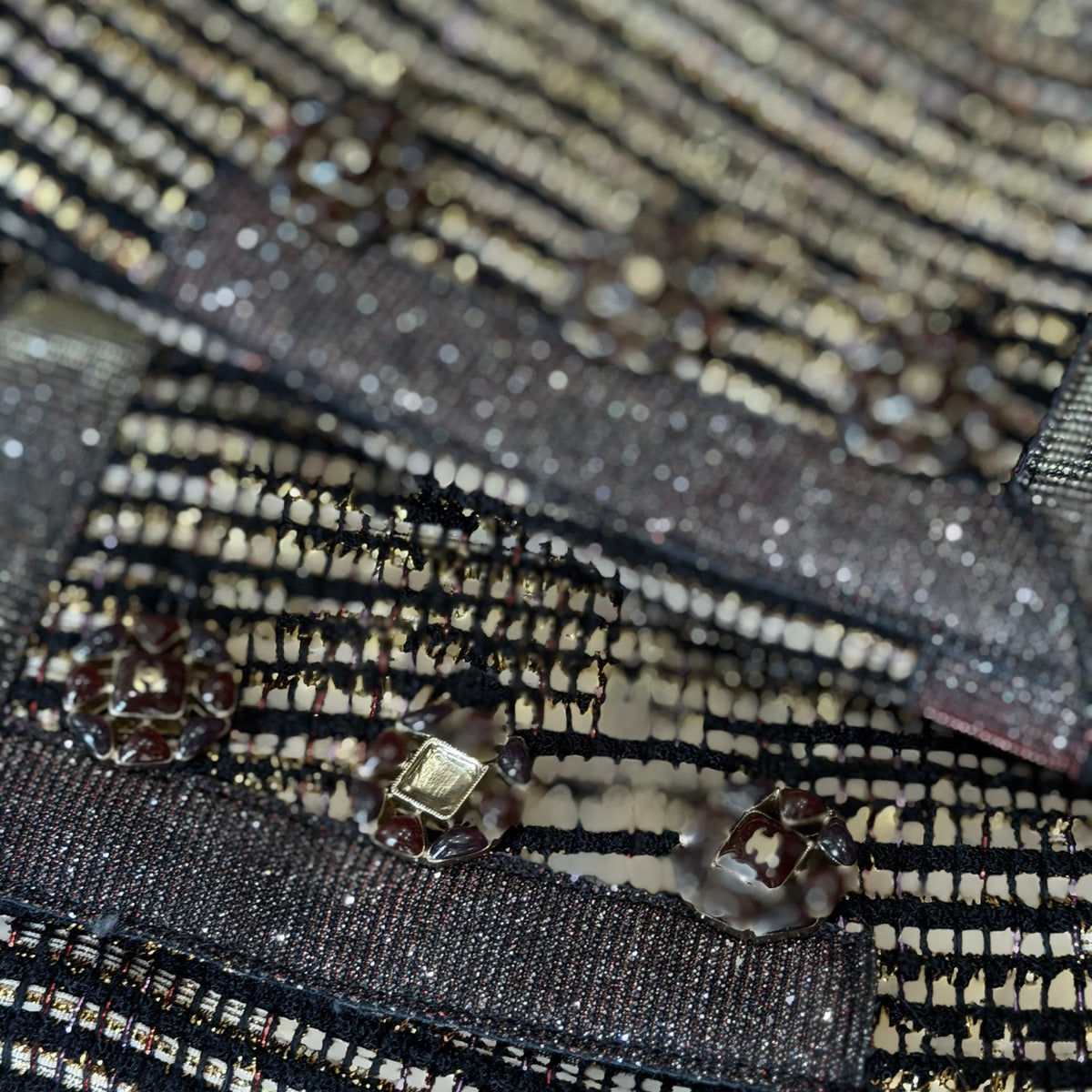 CHANEL – JACKET AND SKIRT SET WITH METALLIC GOLD STRIPES SIZE 34 FR