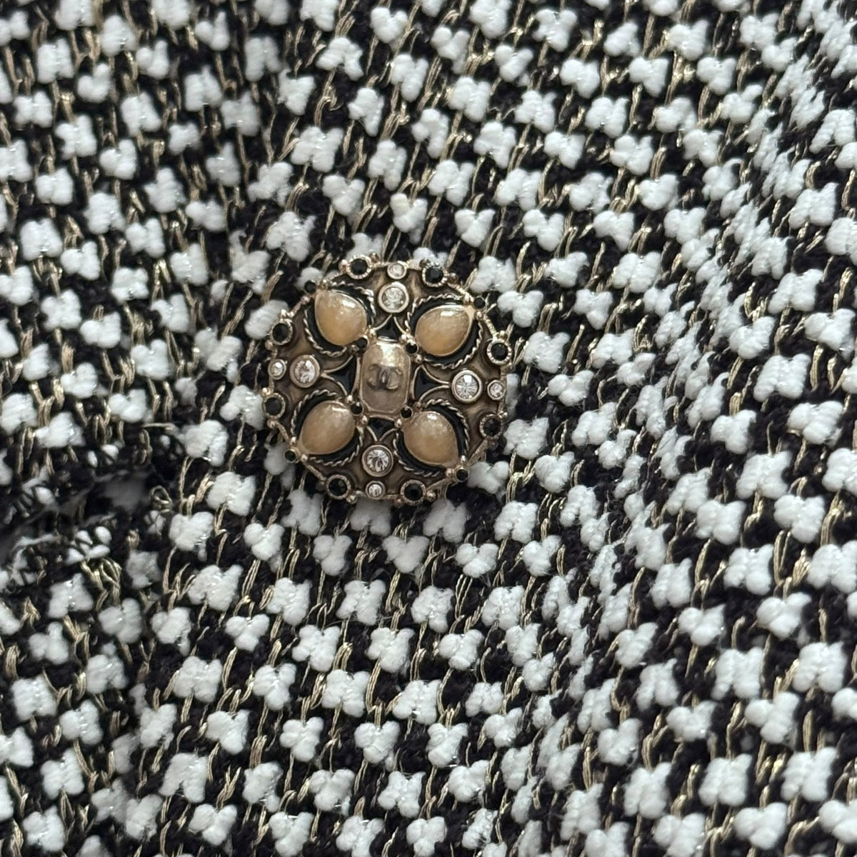 CHANEL - JACKET TWEED BLACK & WHITE TEXTURED WITH JEWEL BUTTONS SIZE 50 FR