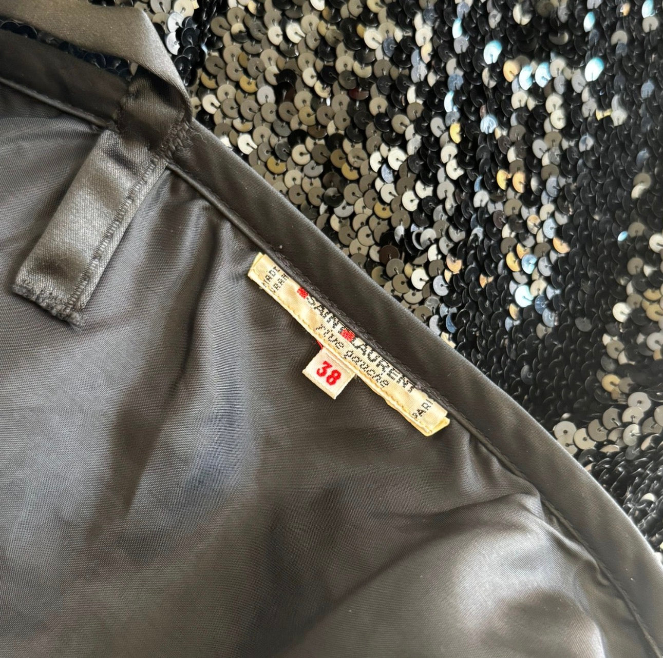 SAINT LAURENT - VINTAGE SET TOP & SKIRT SEQUINED BLACK SIZE 36/38 FR