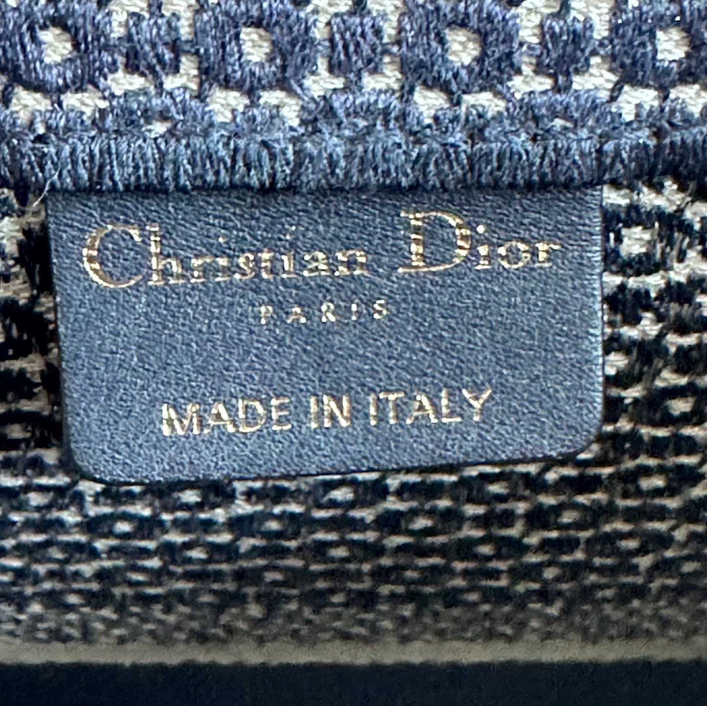 DIOR - BOOK TOTE VERTICAL EMBROIDERED BLUE