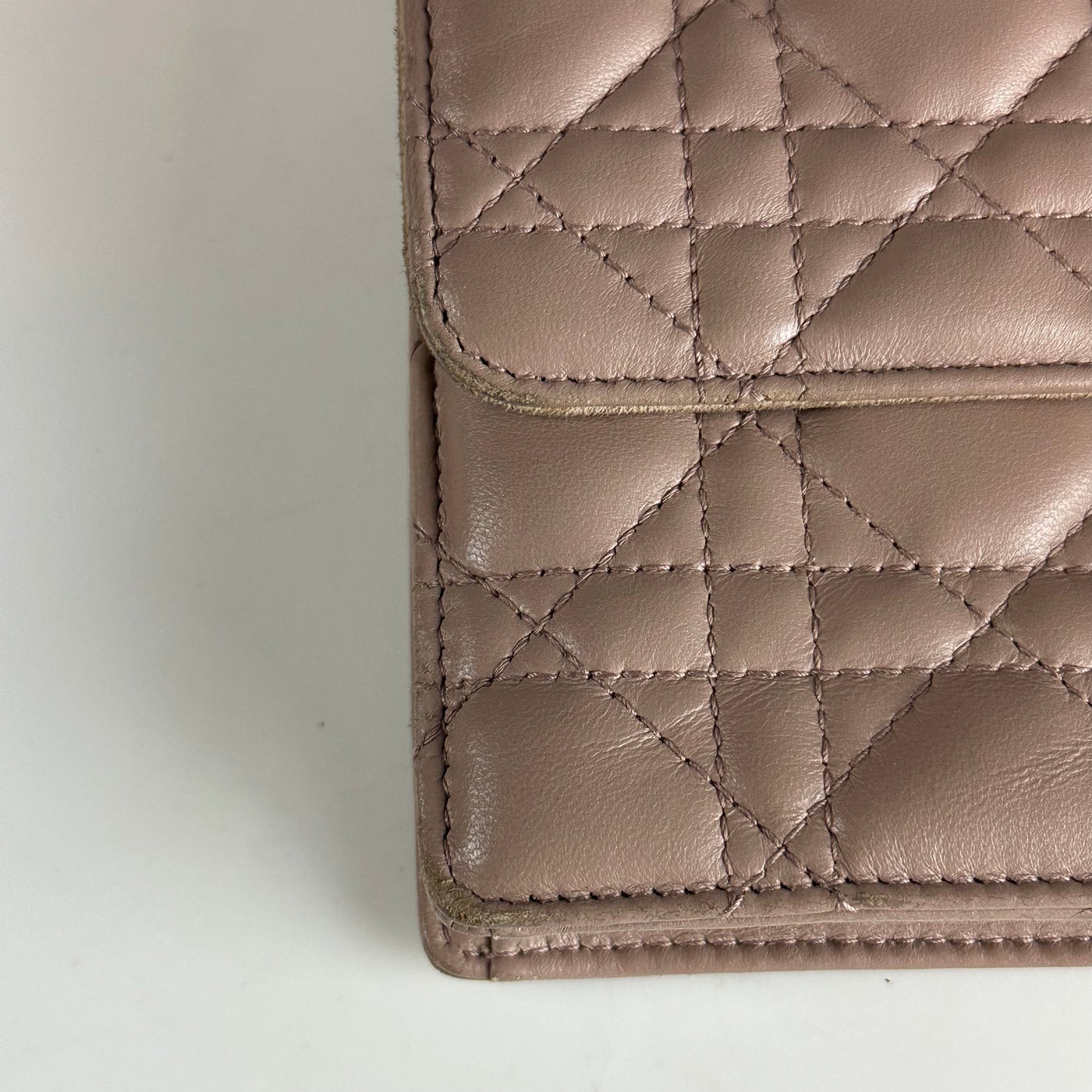 DIOR - Dioraddict wallet on chain pink leather